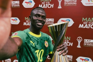 马内:萨拉赫努力带领球队走到这步,很遗憾我们终有一方要落败