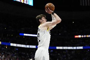 难阻失利！菲利波夫斯基15中9拿到19分7板4助3断 三分3中1