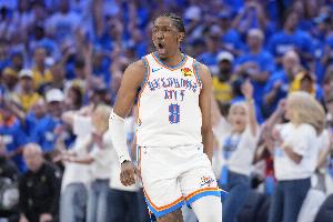 杰伦威单场10助0失误队史第三人!比肩威少&保罗