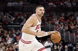 篮下准绝杀！武切维奇22中14砍下35分7板5助2帽