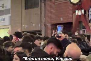 种族歧视！阿尔瓦塞特球迷唱歌辱骂维尼修斯：你是猴子