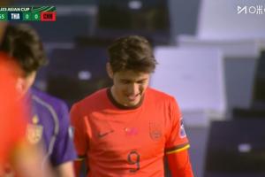 U23国足第70分钟换人：向余望替补登场，换下拜合拉木