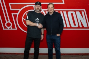 官方:柏林联合与主帅鲍姆加特续约,原本合同今夏到期