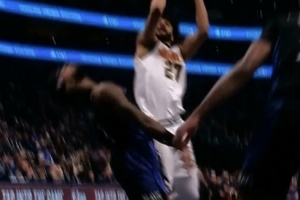 这么草率？开场3分钟哈迪被吹犯规 基德挑战就失败了