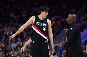 选教练执教瀚森？杨毅：肯定希望比卢普斯没出事 他对瀚森是真爱