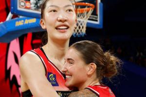 韩旭14分10板1帽1断+决胜时刻关键球 助珀斯山猫险胜WNBL领头羊!