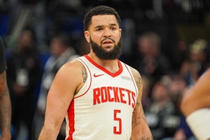 范弗里特：我的目标是本赛季回归 但给出具体的日期不明智