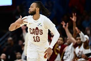 打挺好！加兰13中8得20分3板7助 仅出战23分钟无奈伤退