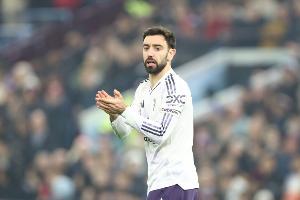 BBC:B费不打算在一月离队,他仍对曼联保持承诺,夏季再评估未来