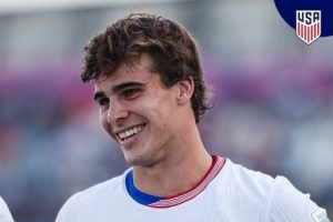 官方:迈阿密外租20岁中场克雷马斯基当选美国年度最佳年轻球员