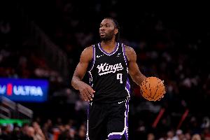 力战旧主!阿丘瓦14中7拿到20分14板 两项均为赛季新高