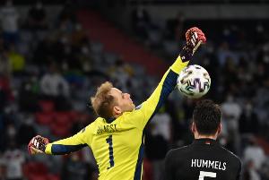 德天空:施拉格预计将自由身离开RB莱比锡,古拉茨可能续约