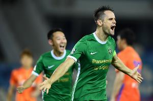 媒体人:弗兰克离开浙江队后,想把这段经历写成一本书