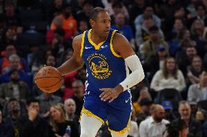 外线多点开花！勇士首节三分14投8中&命中率高达57.1%