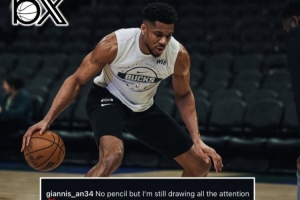 字母哥更新动态：虽然还未签字 但我依然吸引着所有人的目光