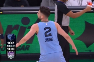 太自信了！杰罗姆追身加长三分一箭穿心！轰停国王！