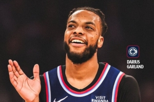 未来可期！快船晒加兰数据海报：26岁之前已砍7500+分2500+助