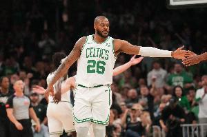 截止日前主动交易避税球队：76人、太阳、掘金、魔术、猛龙、绿军