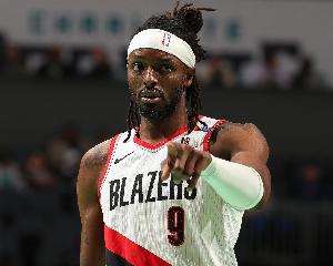 得分有谱！格兰特15中8拿到23分并填满数据栏 三分6中3&罚球4中4