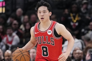 解说：公牛给了迪林厄姆22分钟&投篮组织还行 河村勇辉的时间悬了