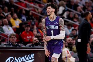 浪里个浪！拉梅洛·鲍尔22中8得20分4板4助 三分12中4